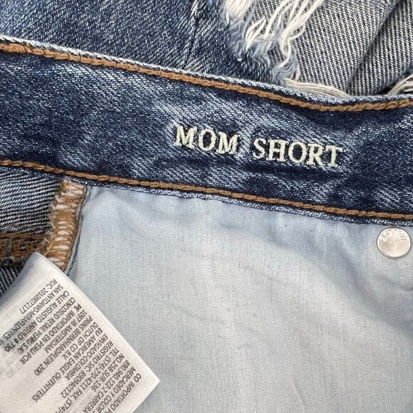 American Eagle Mom Short Floral Embroidered Size 6 Distressed - Picture 5 of 6